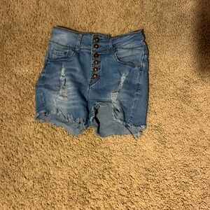 Blue Savvy Women’s size 7 high waisted jean shorts